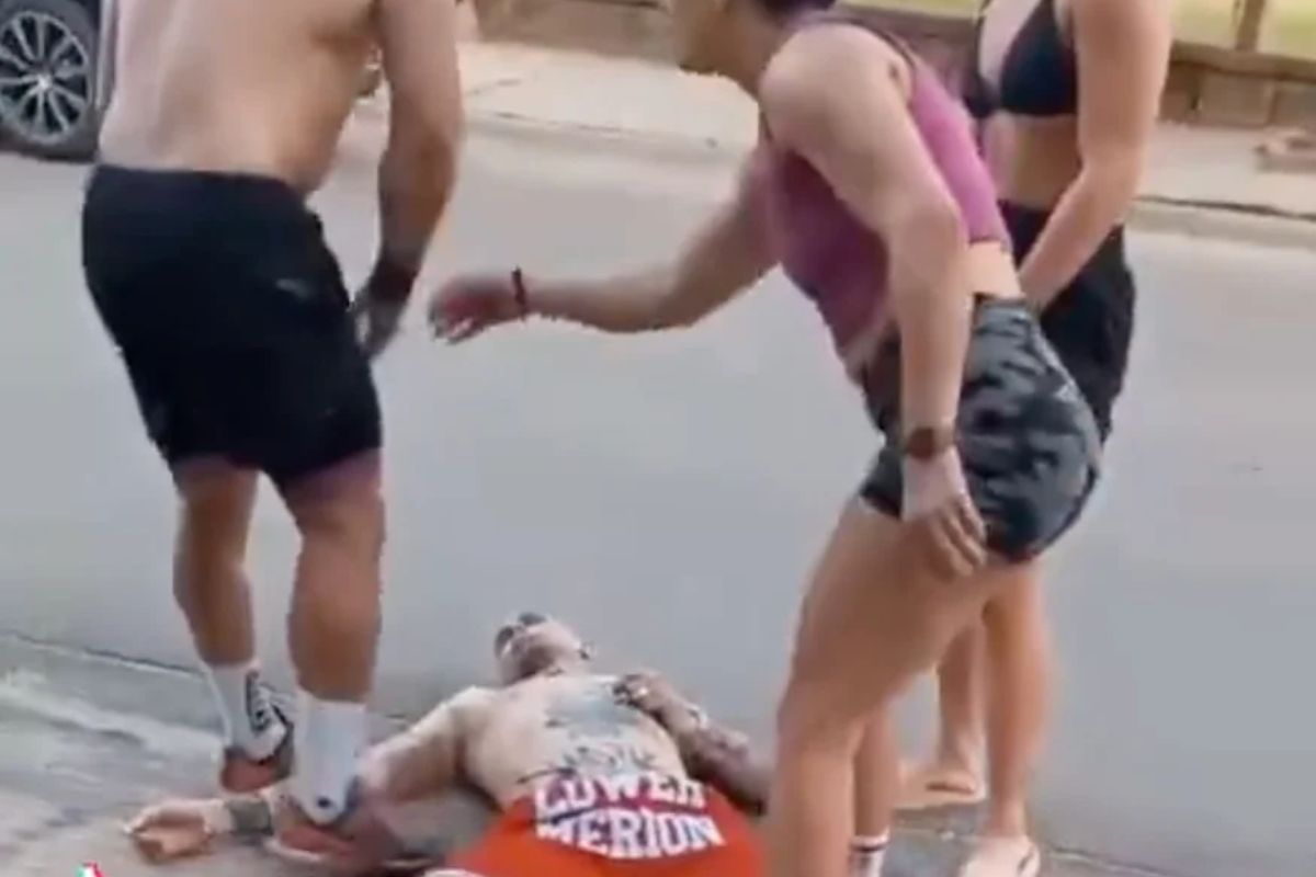 La discusión comenzó cuando el artista se bajó de su auto, con una manopla en la mano, y empezó a pelear con otro hombre.