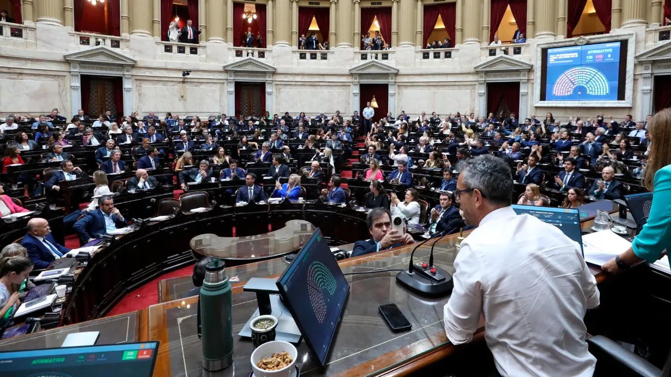 Tras la aprobación en Diputados, el texto regresa al Senado.