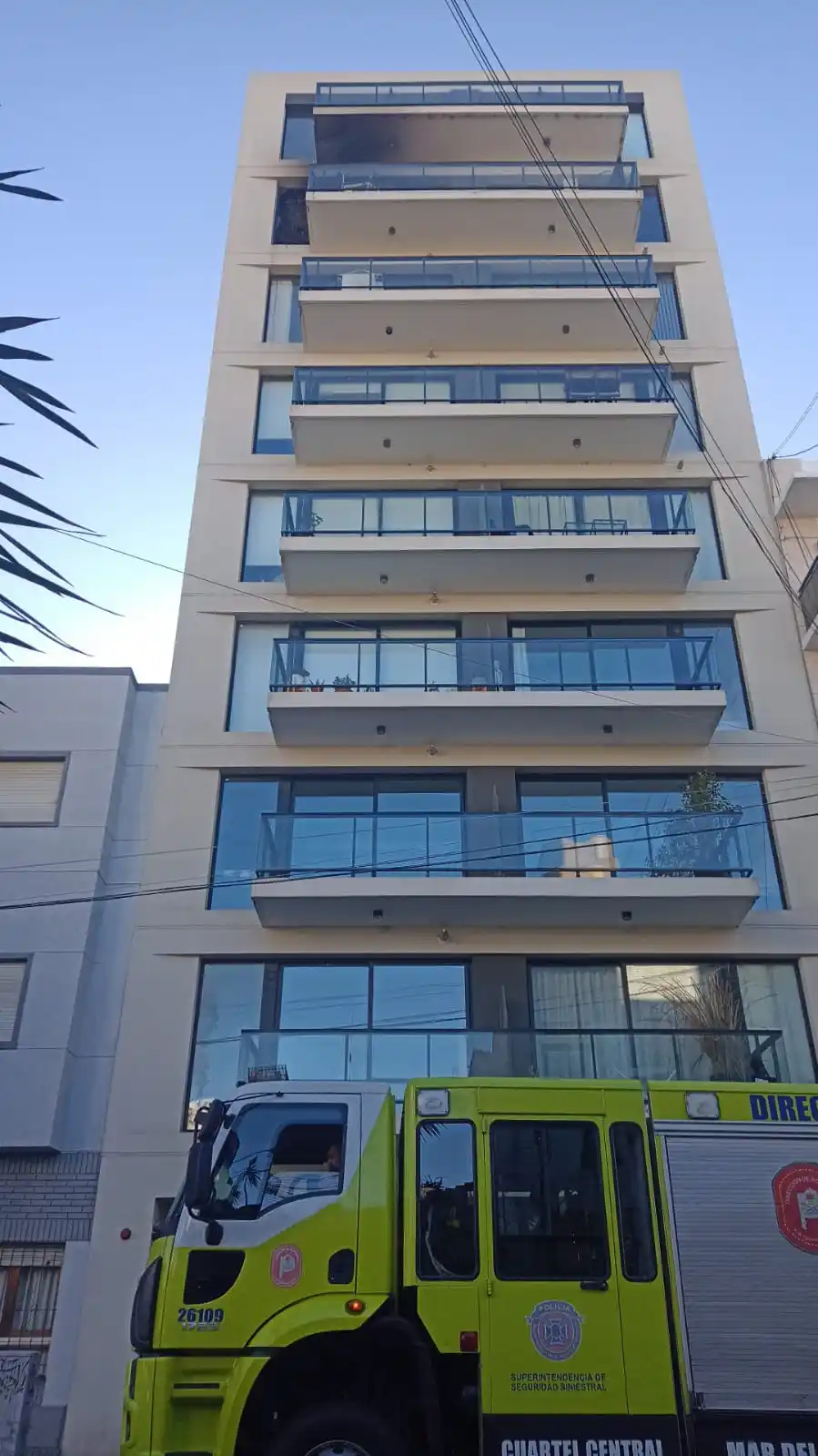 La vivienda se encuentra en un séptimo piso en San luis al 2500.