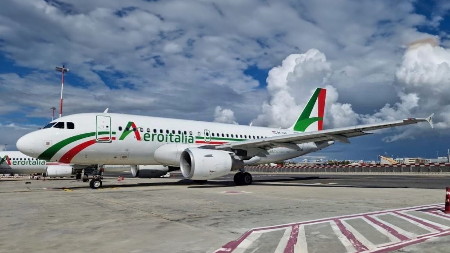 Aeroitalia recibió su primer Airbus A319 en wet leasing