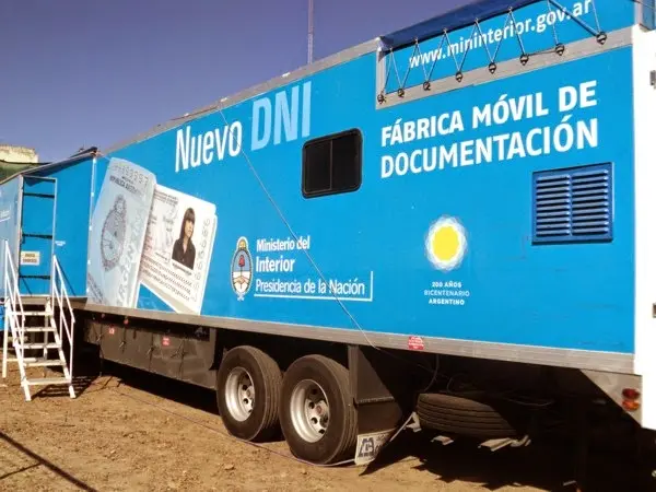Llega un móvil para tramitar DNI y Pasaporte a Coronel Dorrego