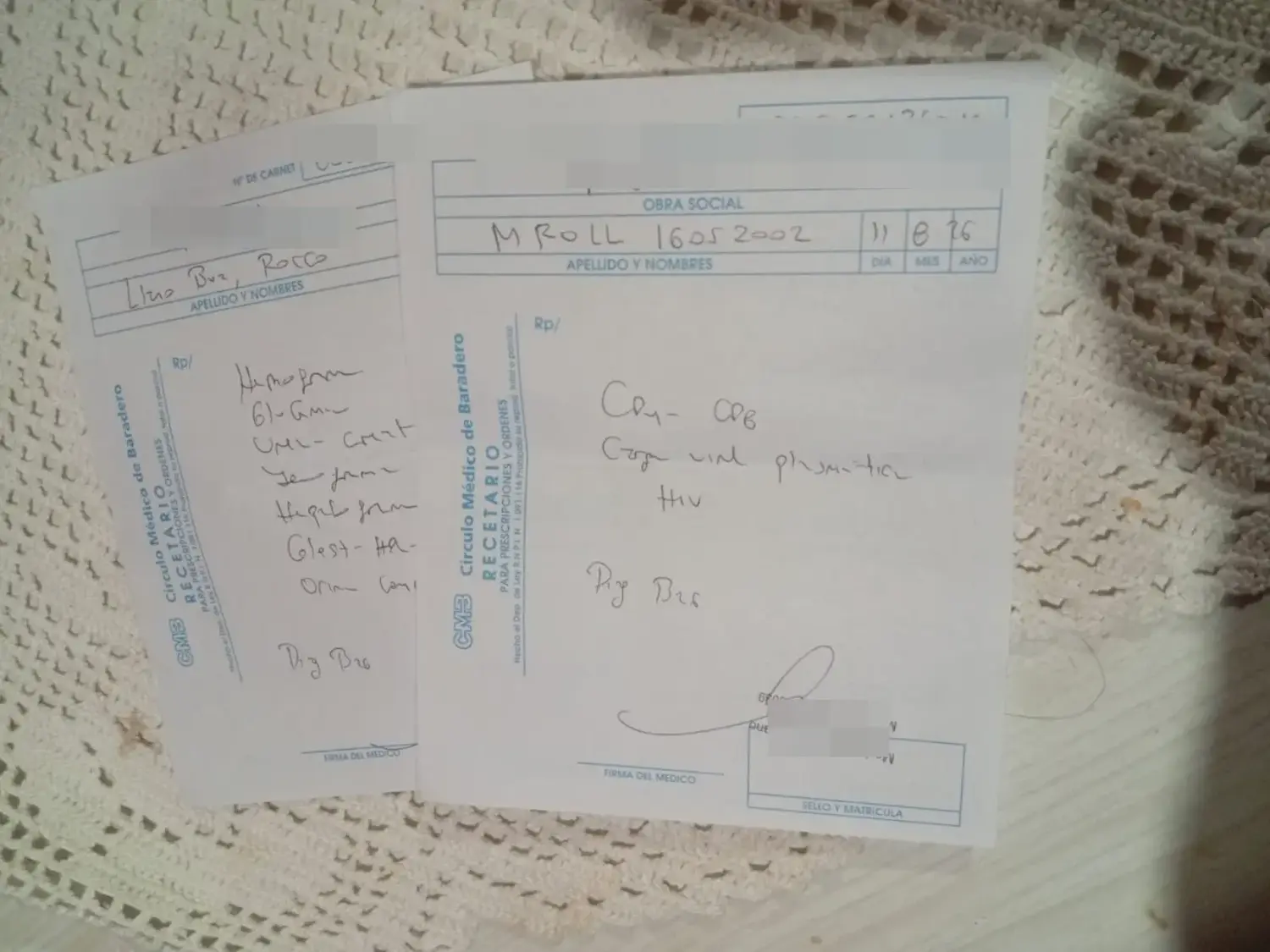 Encontraron estas recetas en calle Uruguay