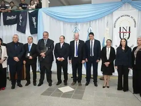 Asumieron sus cargos los decanos 
y vicedecanos electos en la UNaF