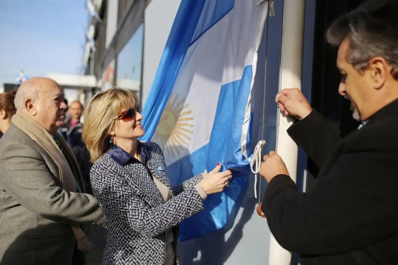Facundo Zuviría conmemora el Día de la Bandera