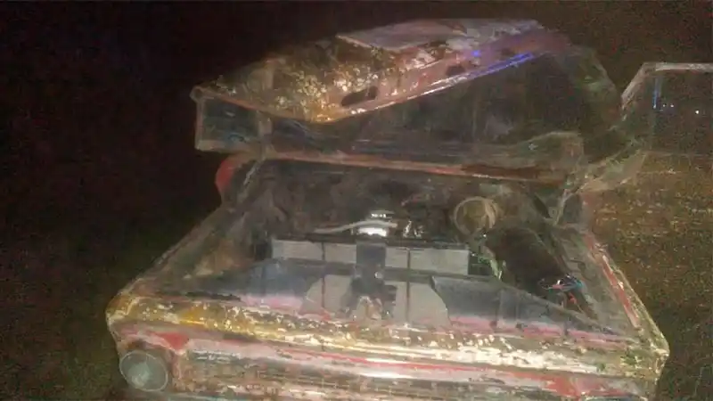 Tres vehículos chocaron por un sobrepaso en una curva: una niña fue internada