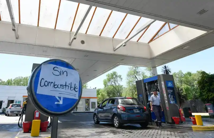 Las petroleras aseguraron que el abastecimiento de combustibles se normalizará en los próximos días