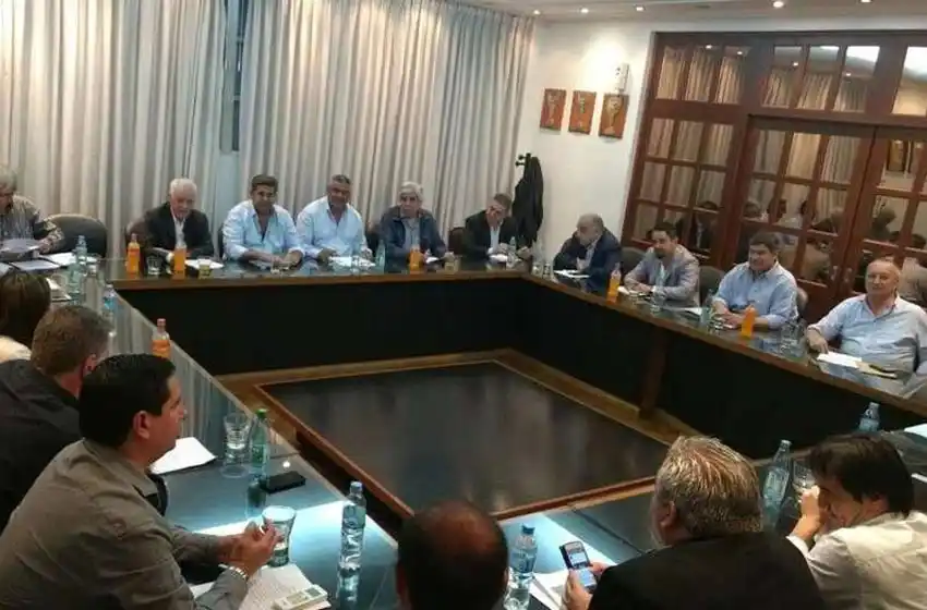 Superliga reprogramó la penúltima fecha del torneo