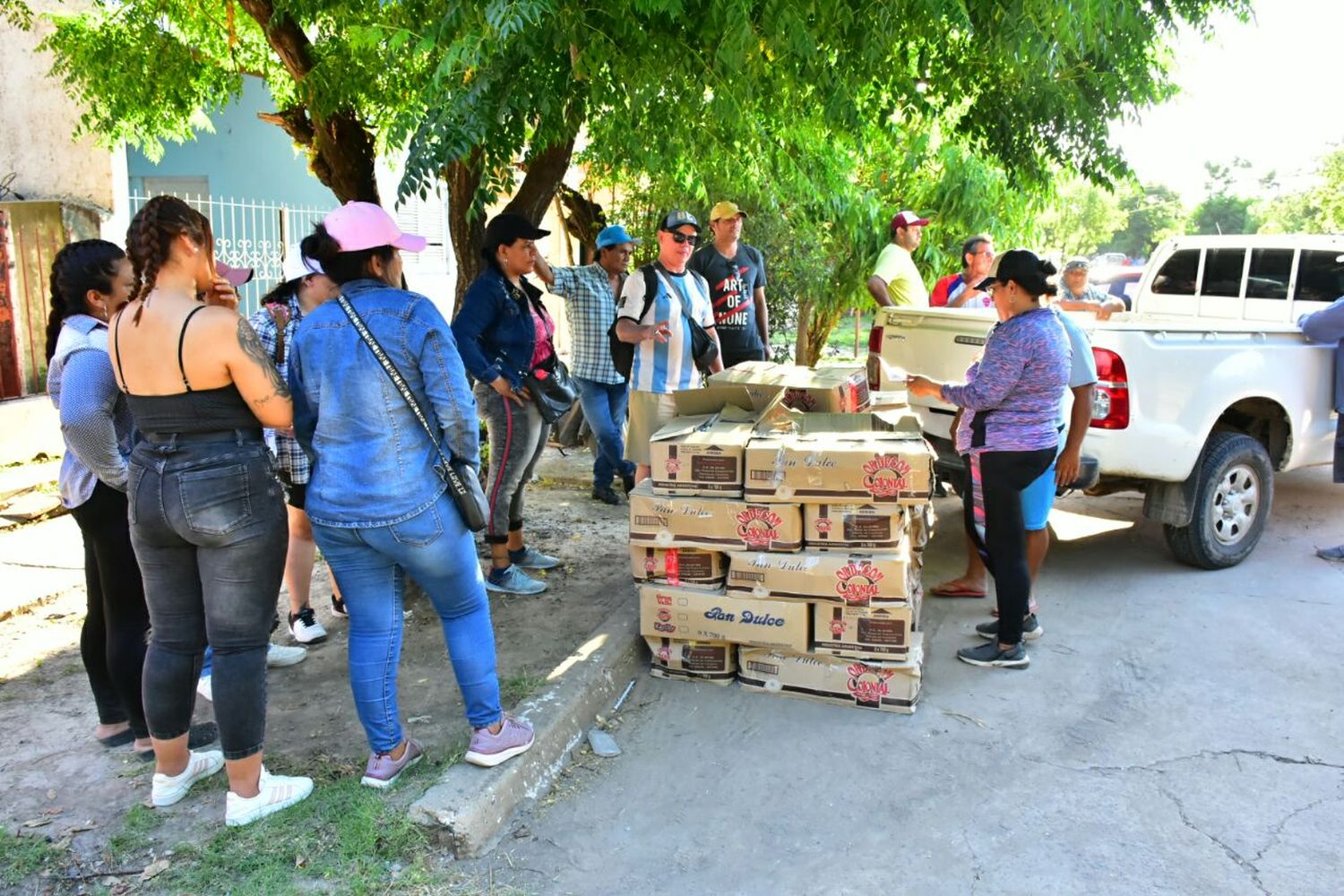 Se repartirá más de 250 mil sidras y panes dulces en toda la provincia