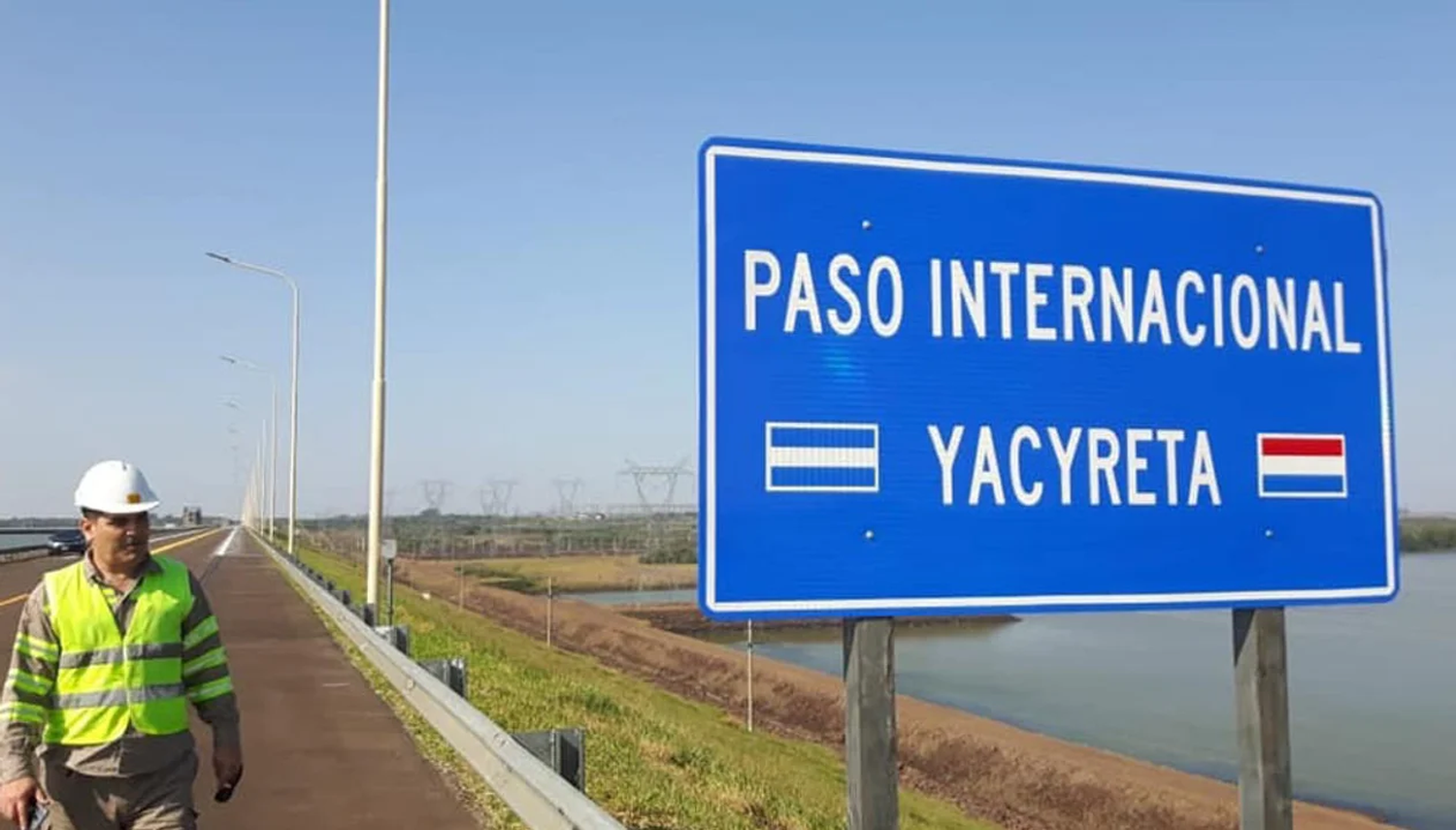 Habilitan paso fronterizo con Paraguay sobre represa de Yacyretá tras cuatro años