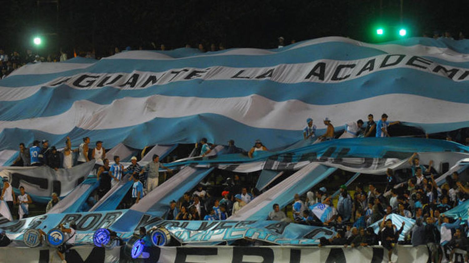 Insistirán para que Racing-Gimnasia se juegue en el Minella