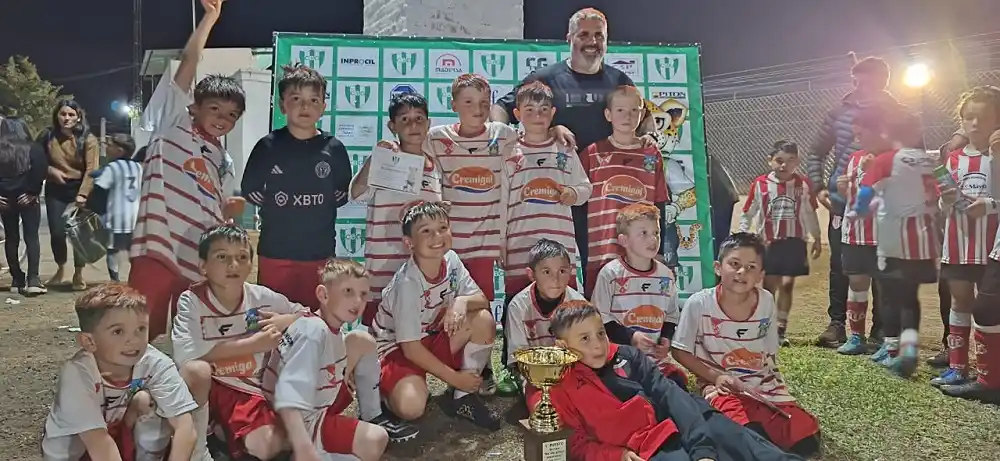 Galarza: Noble tarea en la Escuela de Fútbol Infanto-Juvenil