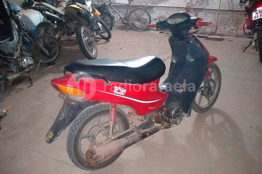 Vecinos de Sunchales atraparon a un delincuente cuando se robaba una moto