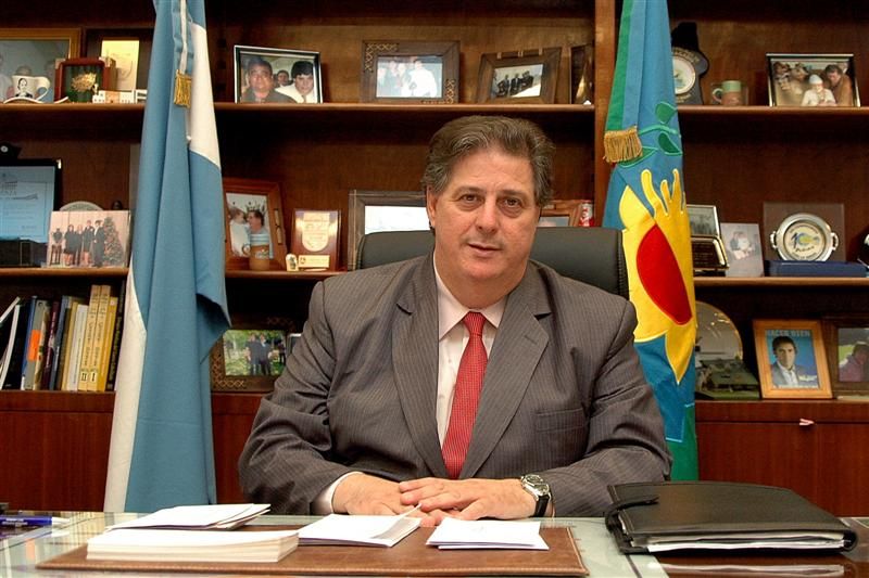 El Ministro Collia inaugura equipos en el Hospital de Baradero