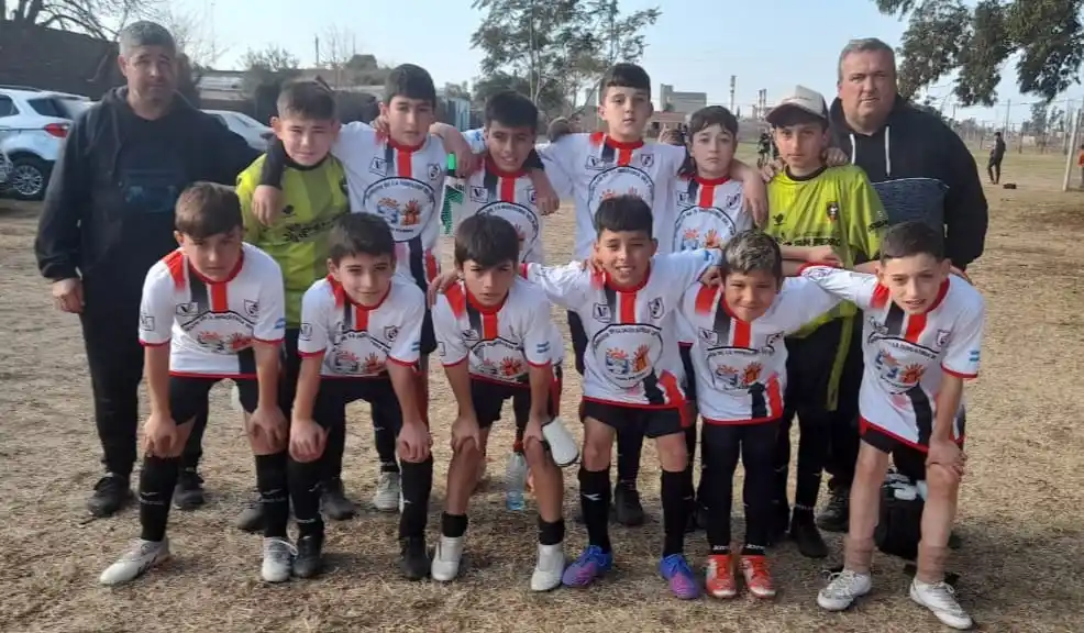 Fútbol: la 2011 perdió en San Nicolás y peleará por el tercer puesto