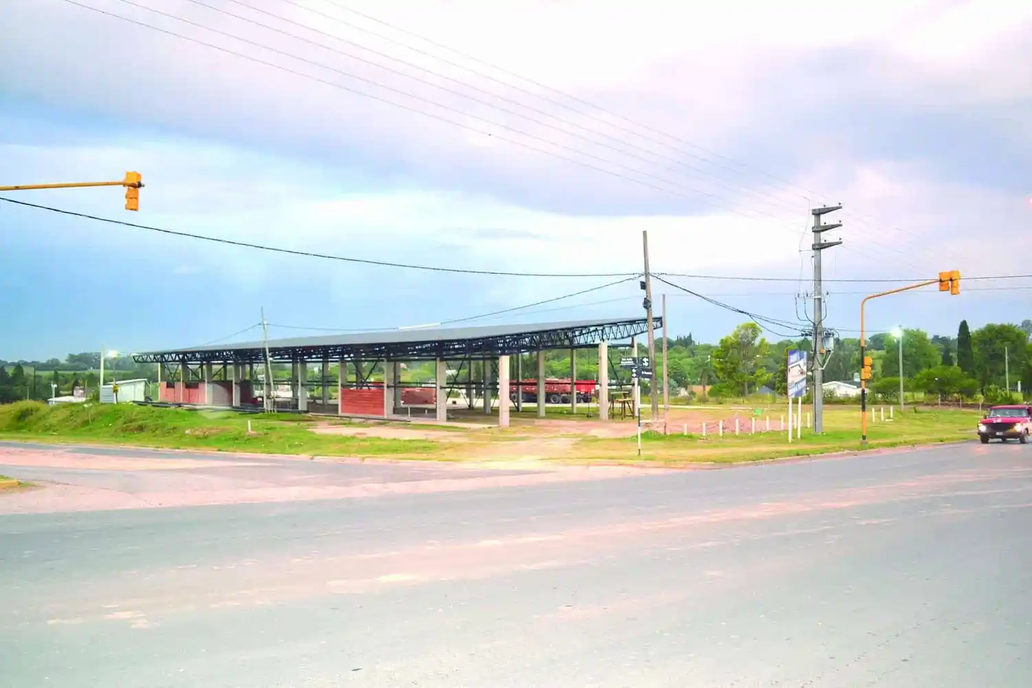 Novedades relacionadas a barrios de viviendas y la terminal