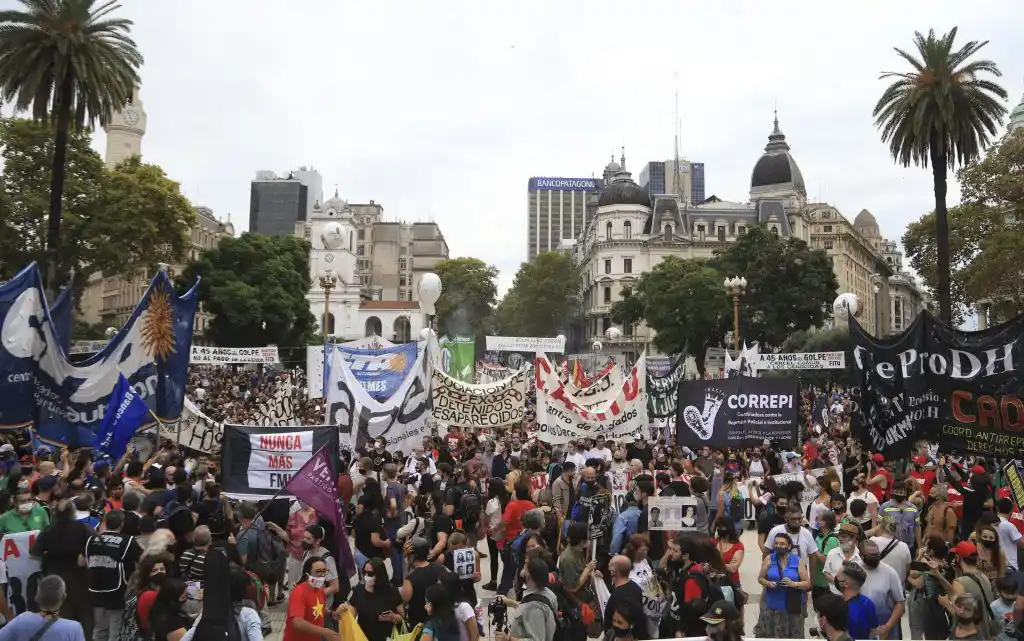 Entes de derechos humanos conmemoraron el 24 de marzo, pero sólo marchó la izquierda