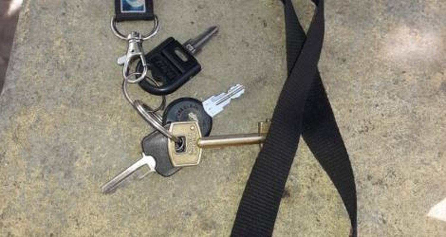 Llaves encontradas en Las Heras y Rómulo Naón