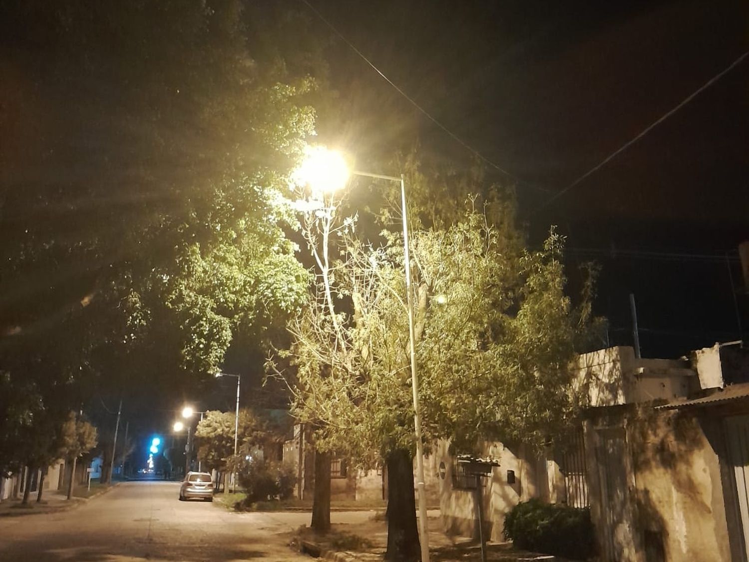 Arreglada la luminaria de calle General Pueyrredón