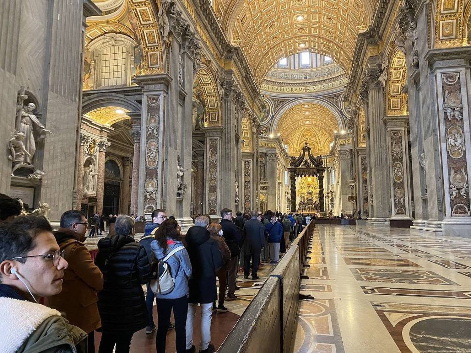 Despiden a Benedicto XVI en la Basílica de San Pedro