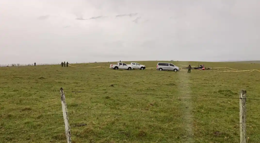 Un helicóptero que trasladaba vacunas de Pfizer aterrizó de emergencia y se prendió fuego