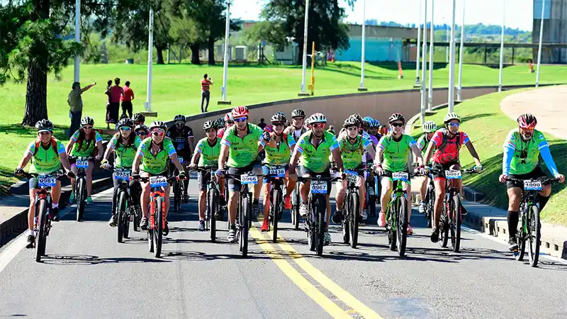 Unos mil pedalistas protagonizarán este sábado la octava edición del Cruce del Túnel Subfluvial