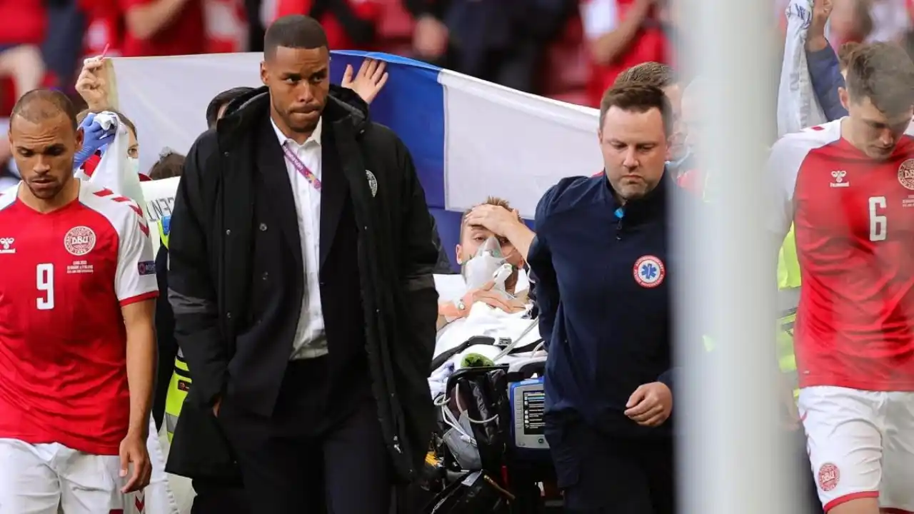 Christian Eriksen llevará un desfibrilador implantado en su pecho