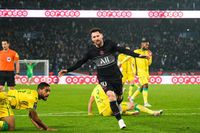 Messi anotó su primer gol liguero para PSG