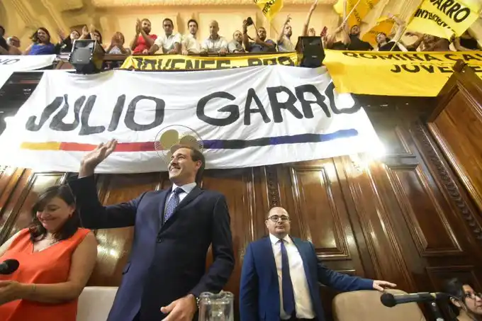Garro en la apertura de sesiones en La Plata: "A mi me importa la ciudad y no los partidos políticos"
