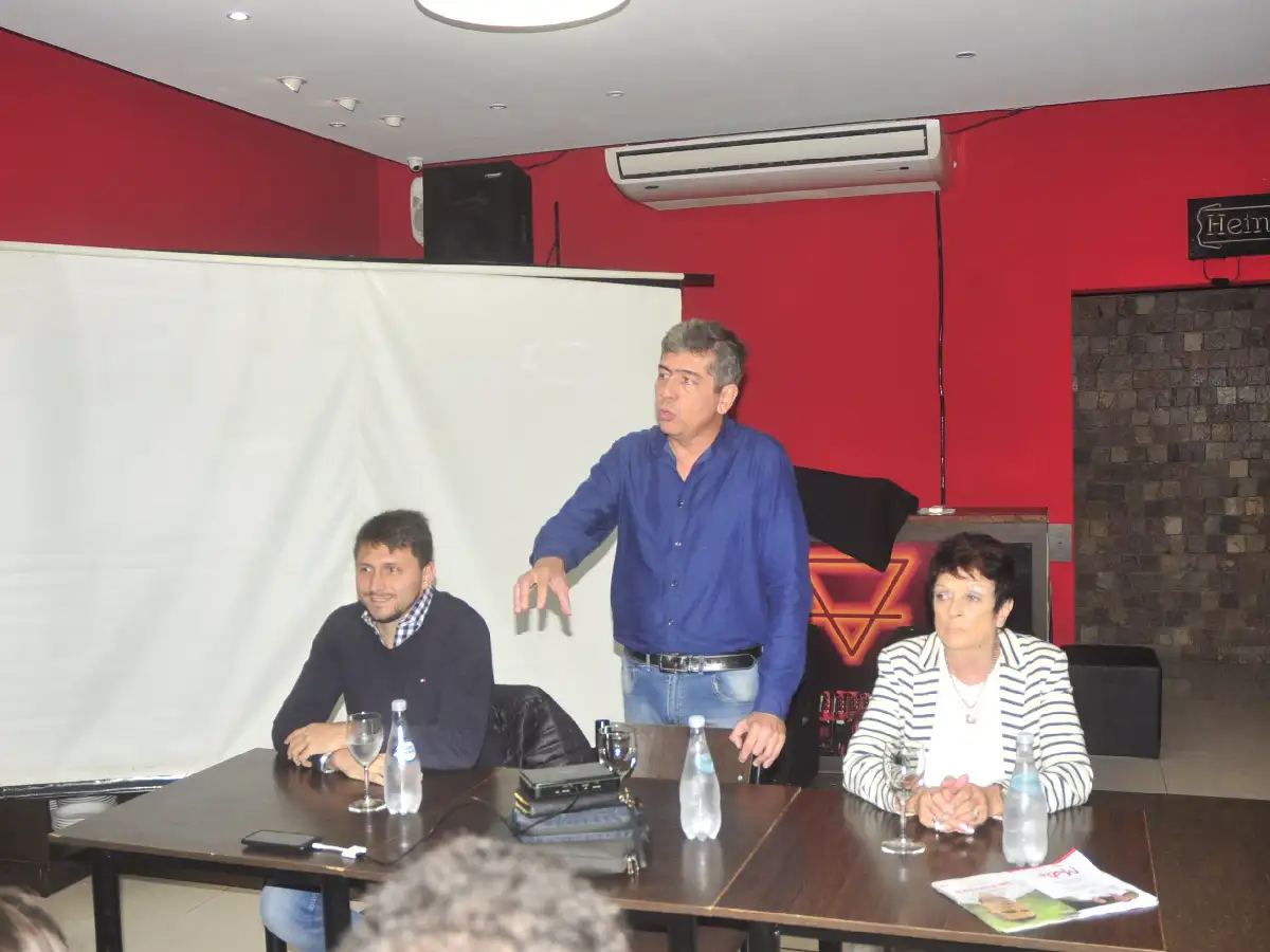  “No sirve construir un espacio  educativo en pleno Centro Cívico”   