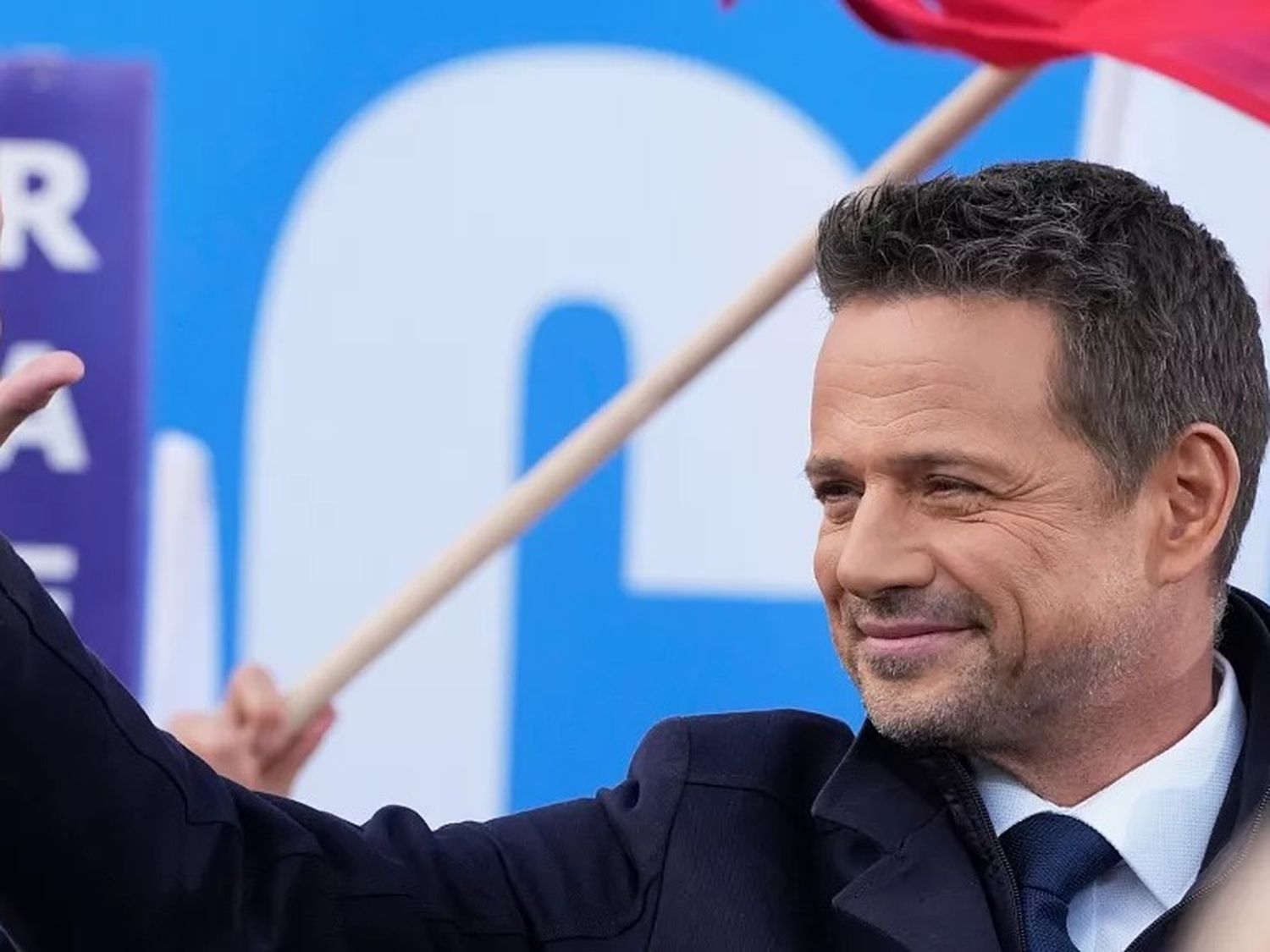 Polonia elegirá entre un proeuropeo y un nacionalista en una reñida segunda vuelta