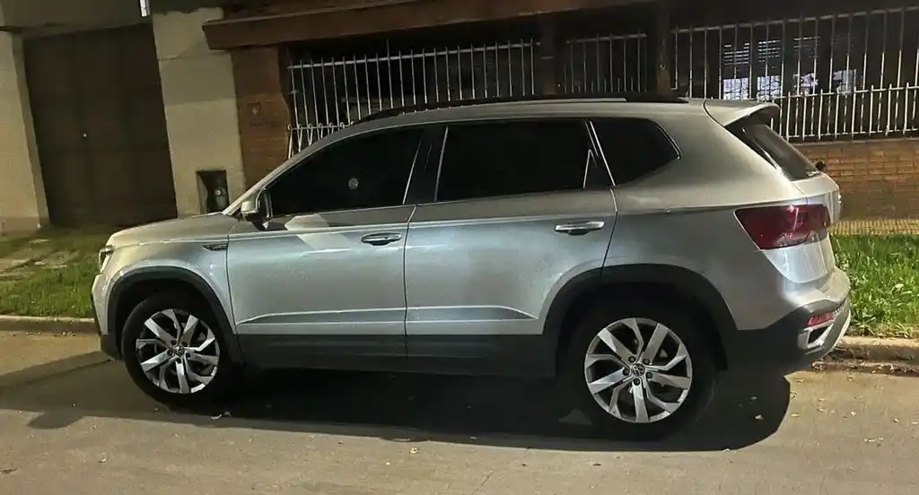 Un comisario retirado mató a dos adolescentes que intentaron robarle la camioneta en Morón