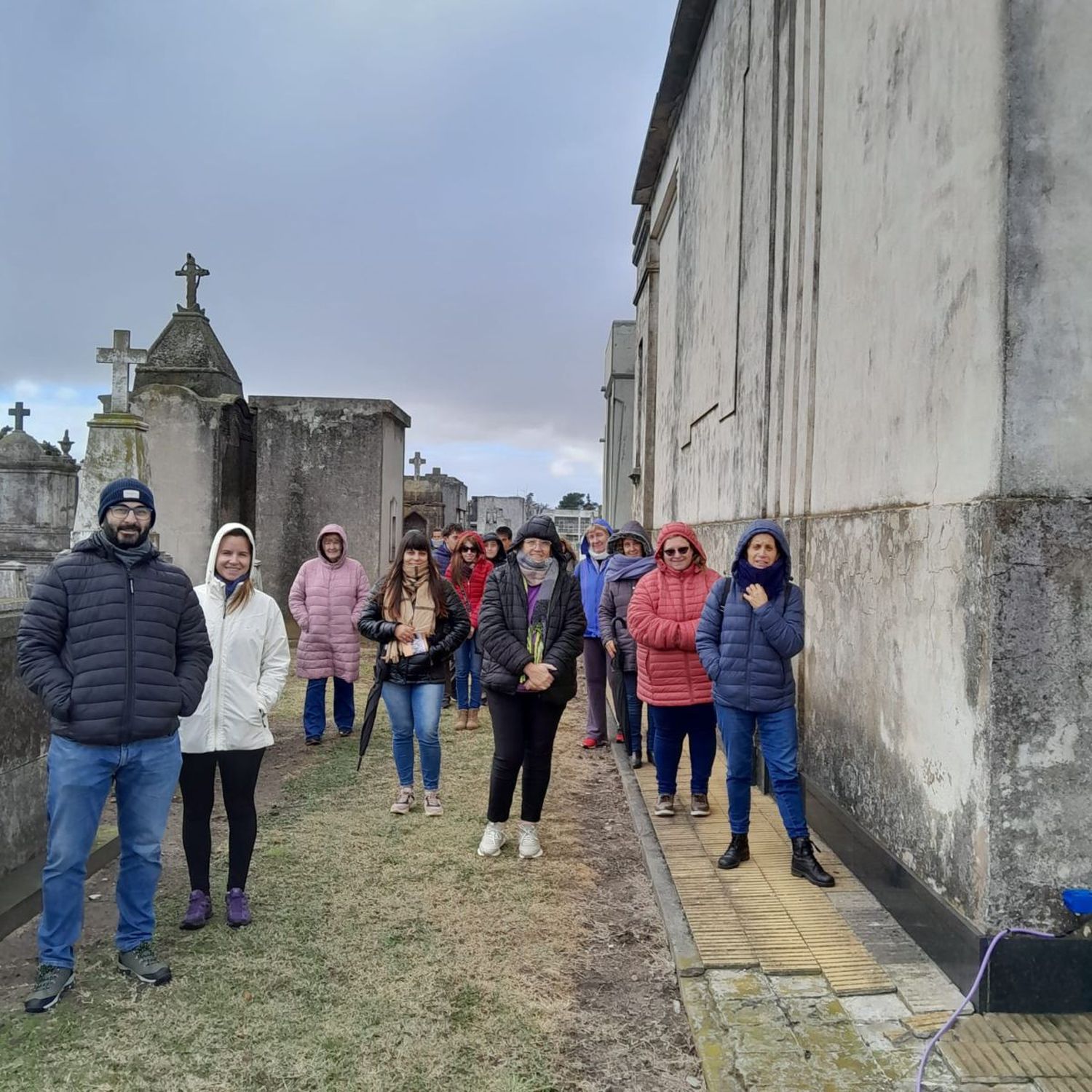 Visita guiada al cementerio de Lobería