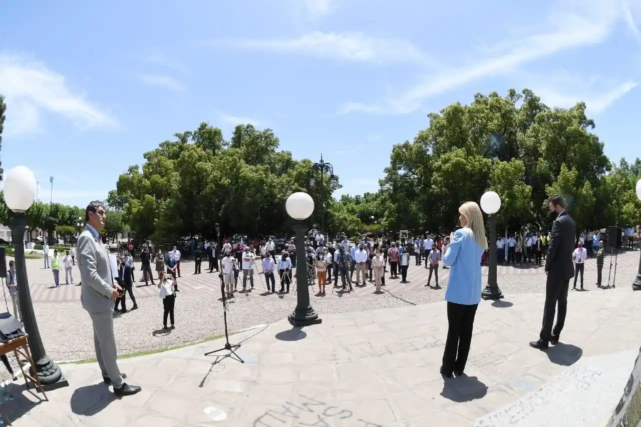 Magario en el aniversario de 25 de Mayo: "Es tiempo de reactivar la economía de cada pueblo de la Provincia"