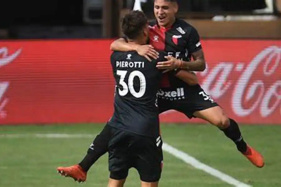 Colón cierra la fecha visitando a Platense