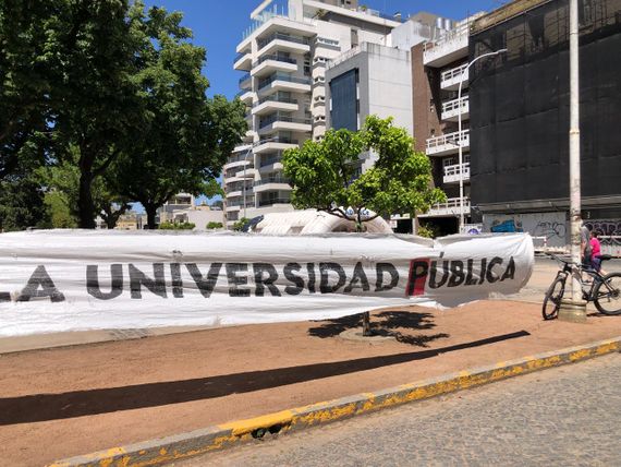 Comenzó el paro docente de 48 horas en las universidades de todo el país