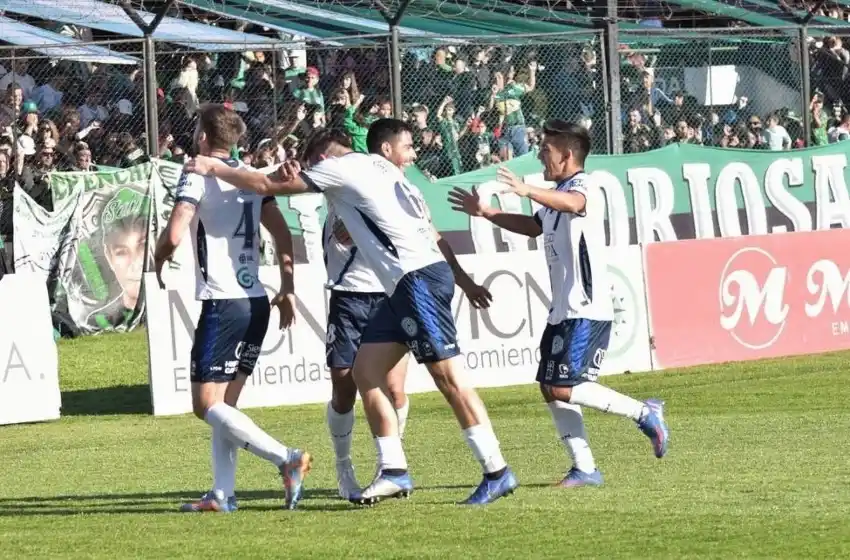 Nadie le quita la ilusión a Alvarado: goleó a Chicago y sueña con el Reducido