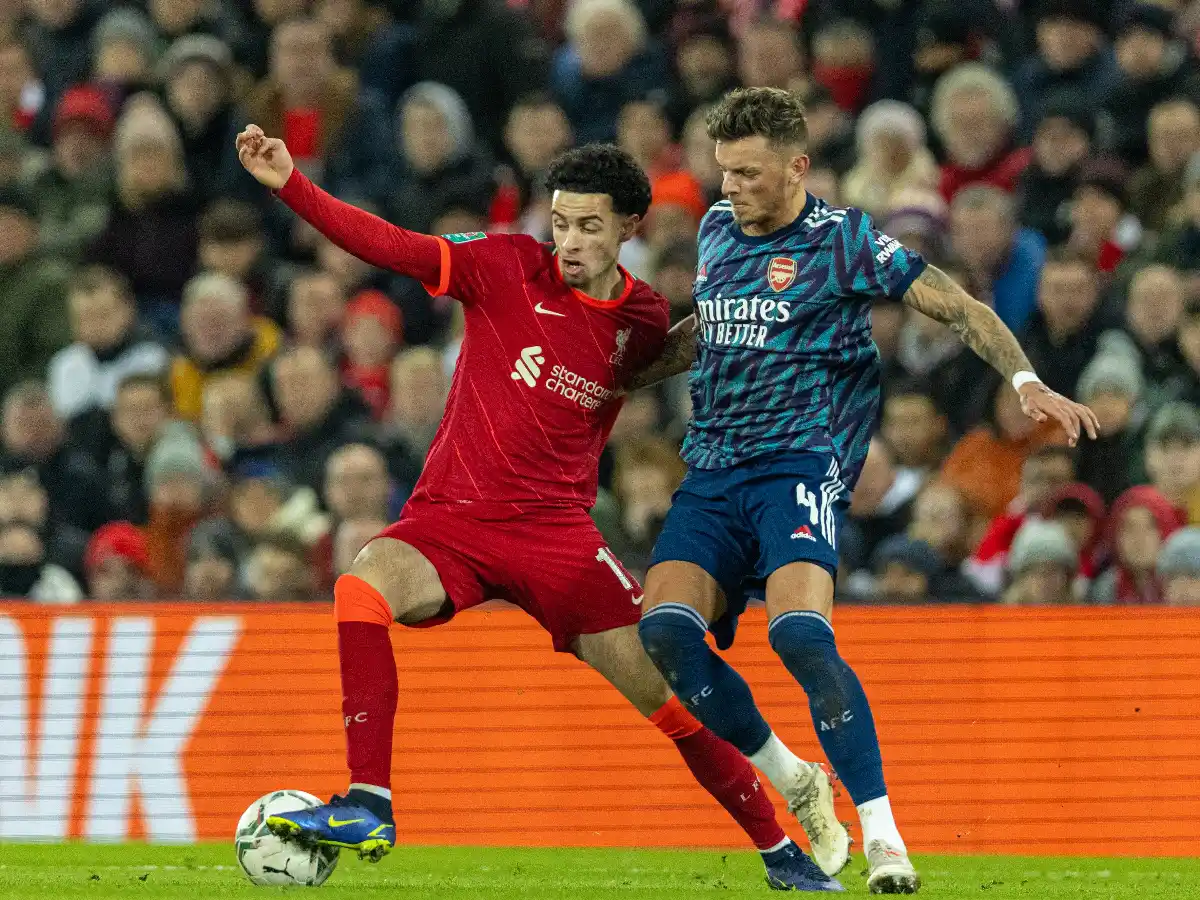 Liverpool y Arsenal empataron por la Copa de la Liga