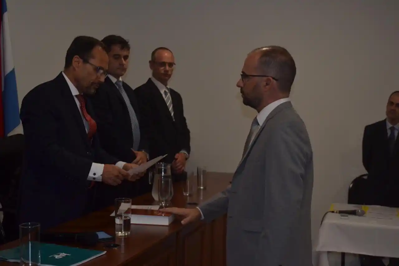 Le tomaron el juramento a los nuevos fiscales