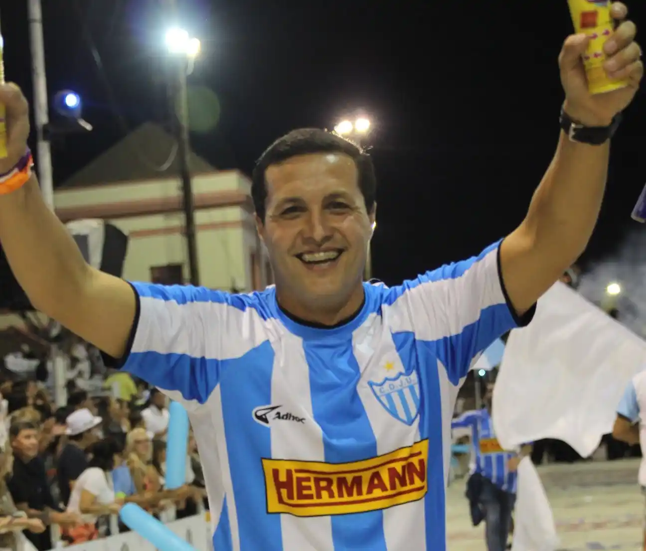Le robaron al presidente de la comisión del Carnaval en pleno centro