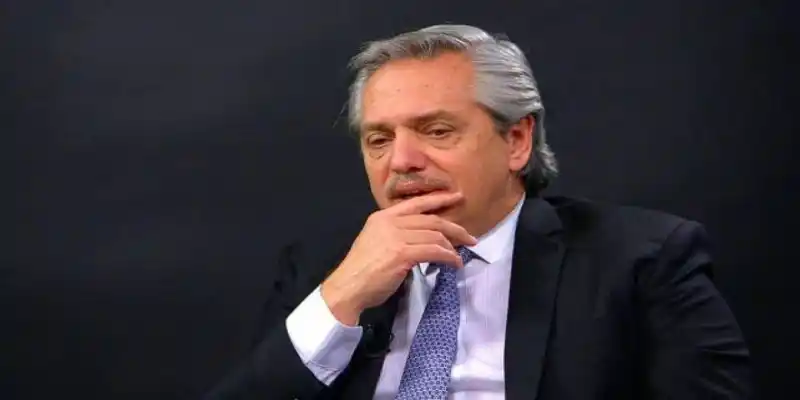Argentina dice que no ha cambiado su postura sobre Venezuela