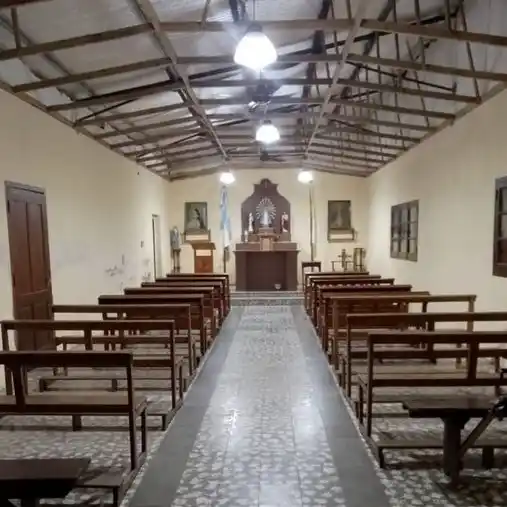 La Capilla Nuestra Señora de Luján avanza en las obras de restauración de su techo