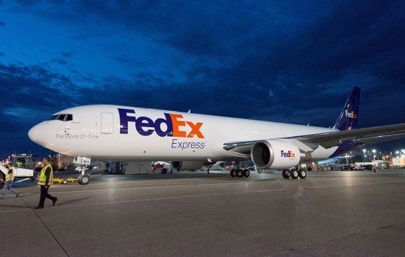 FedEx requests permission to fly to Quito