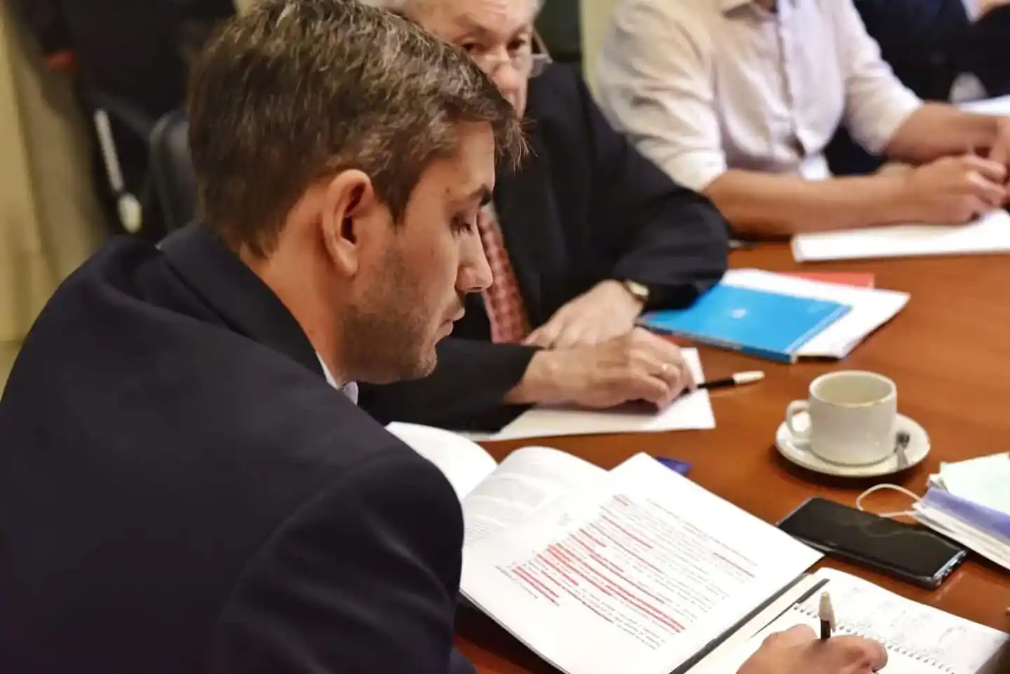 Proponen modificar la Ley de Emplazamientos Industriales para fortalecer el desarrollo de parques y áreas industriales