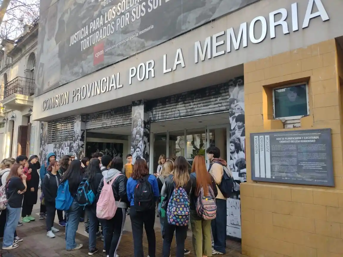 El programa en discusión es una iniciativa de la Comisión Provincial por la Memoria.