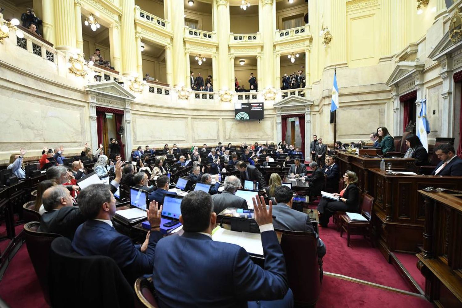 El Congreso aprobó el proyecto que aumenta las jubilaciones y modifica su fórmula de actualización.