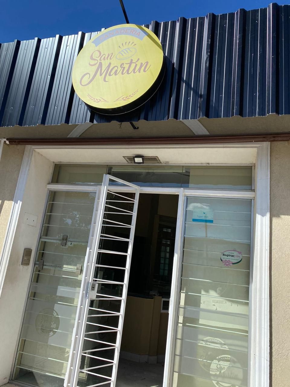 Panadería San Martín prepara su sucursal en Lucio Mansilla 199
