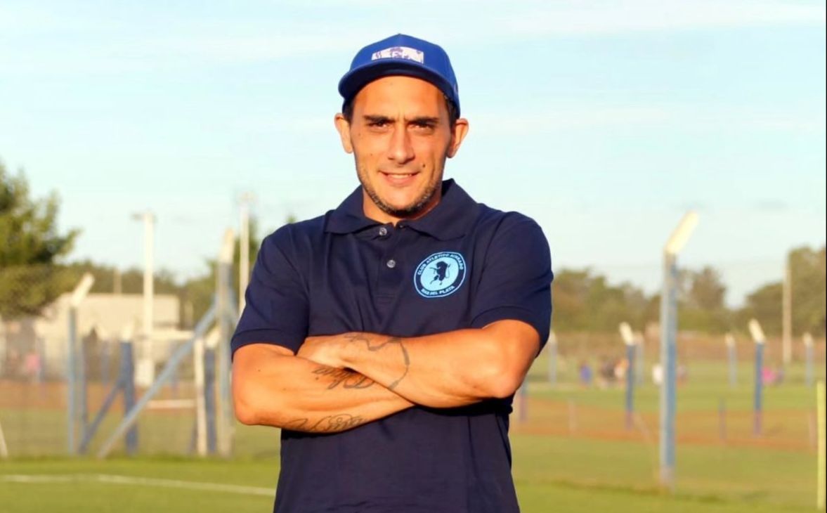 FOTO: Oficial Alvarado Femenino