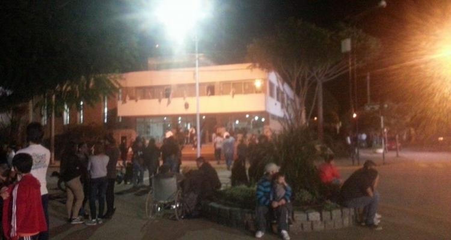 Velan en el HCD de Baradero a los siete jóvenes fallecidos en Ruta 1001