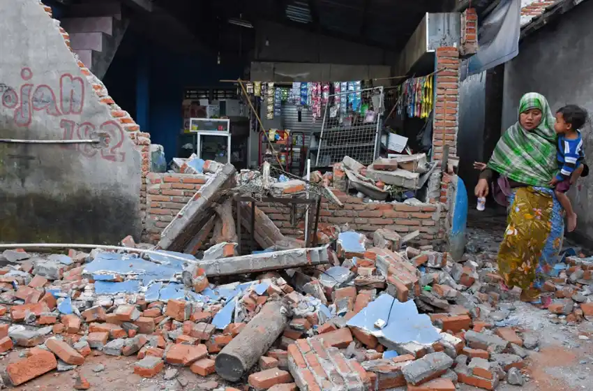 Segundo terremoto en Indonesia en una semana: al menos 91 muertos