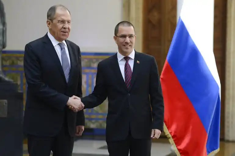 Lavrov repudió la campaña para derrocar al gobierno de Venezuela